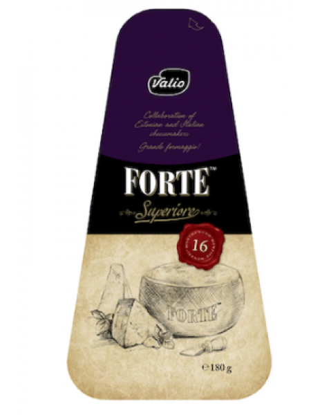 Твердый итальянский сыр VALIO Forte Superiore 180г 16 месяцев